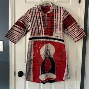 Traditional African dress with sleeves